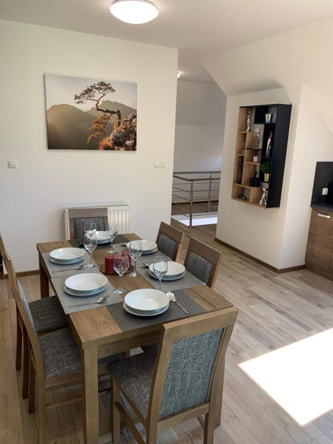 Cozy 2-Bedroom Vacation Apartment With Entire Top Floor Gaj  Экстерьер фото